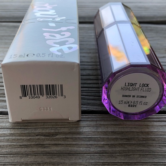 ABOUT-FACE Light Lock Highlight Fluid - Picture 3 of 7